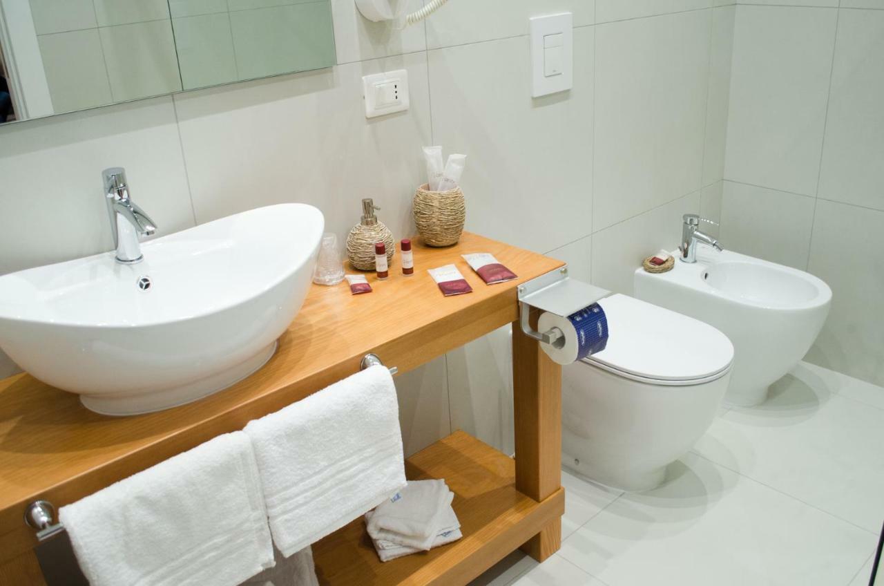 B&B Sosta Flegrea Napoli Bagian luar foto